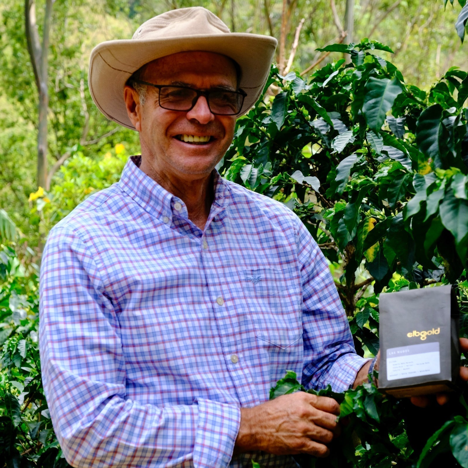 Roberto Mata in Costa Rica mit elbgold Kaffee